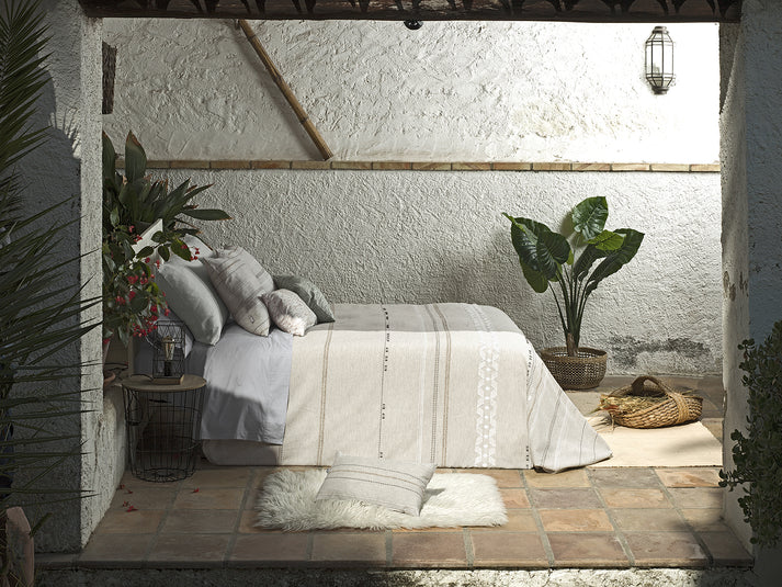 FAIT AU QUÉBEC-Ensemble housse de couette MILO ( Gris, taupe et blanc ) Housse de couette ,disponible chez Literie-Déco et moi