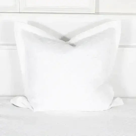 Couvre-lit PÉNÉLOPE ( Blanc) - Premium Couvre-lit from Accent mode - Just $59.99! Shop now at Literie-Déco et moi