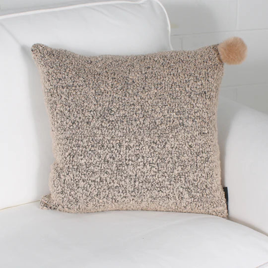 RABAIS ! ( Fait au Québec )- Ensemble Chemin de lit et 2 coussins OSCAR ( Beige ) - Coussins Accent mode - Literie-Déco et moi