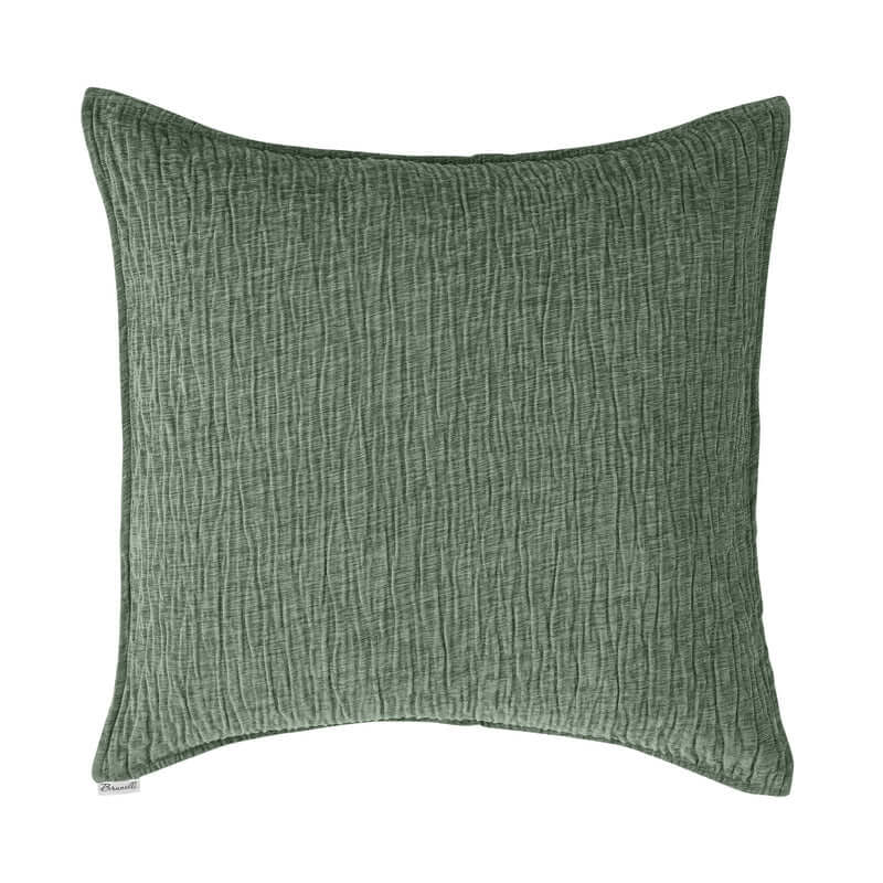 Courtepointe texturée verte Barbara- Par Brunelli ( livraison automne 2025 ) Courtepointe ,disponible chez Literie-Déco et moi