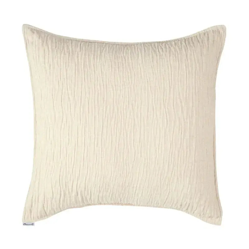 Cache oreiller européen texturé crème Barbara- Par Brunelli Cache OREILLER EUROPEEN ,disponible chez Literie-Déco et moi