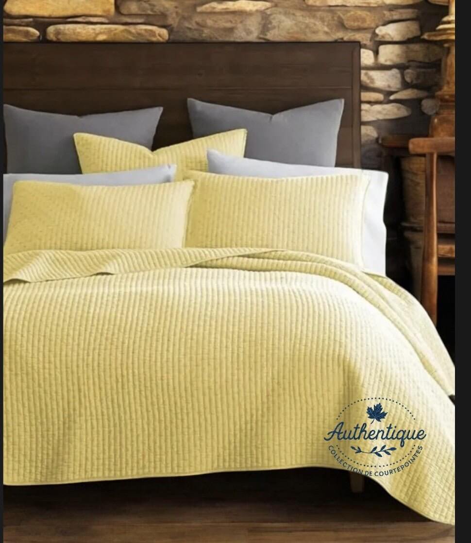 Ensemble de courtepointe GAUFRÉE ( Jaune ) - Courtepointe Literie-Deco & moi - $259.99! Literie-Déco et moi