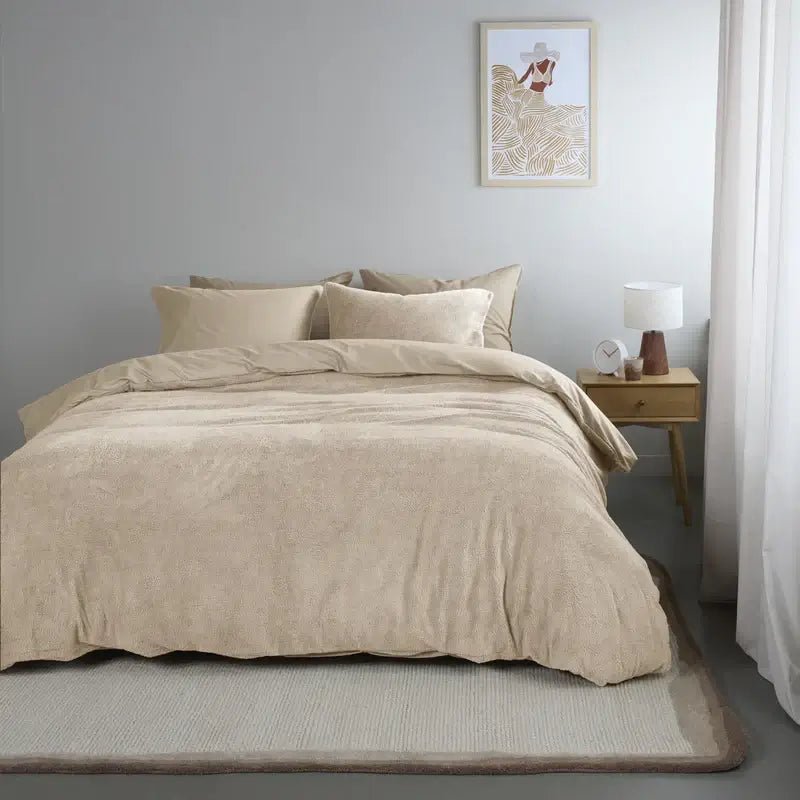Ensemble de housse de couette en peluche tan Nounours - Par Brunelli ( livraison automne 2025 ) Housse de couette ,disponible chez Literie-Déco et moi