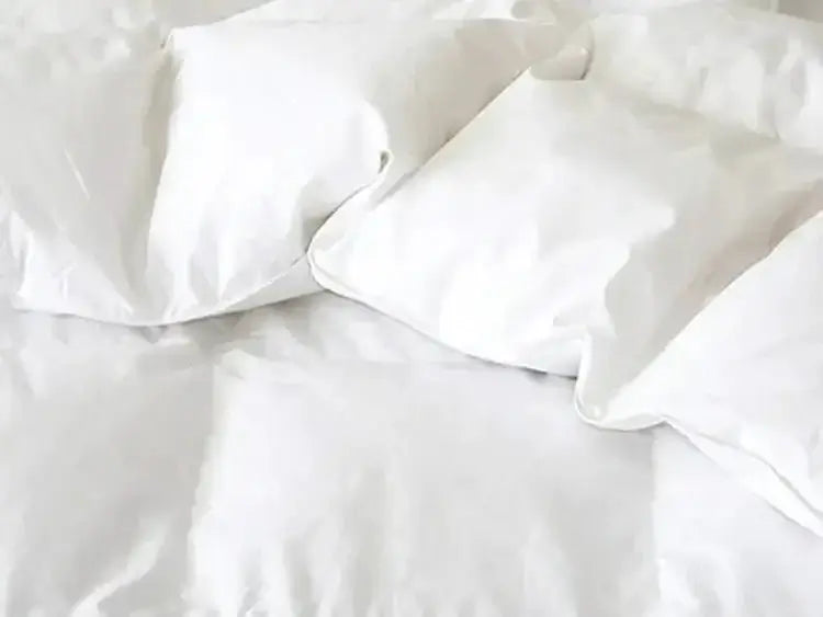 ( Fait au Canada )- Couette TOSCANE -Duvet de canard blanc européen 550+Loft ( 4 saisons ) Collection Literie & Déco et moi - Premium Couettes from LITERIE & DÉCO ET MOI - Just $199.99! Shop now at Literie-Déco et moi