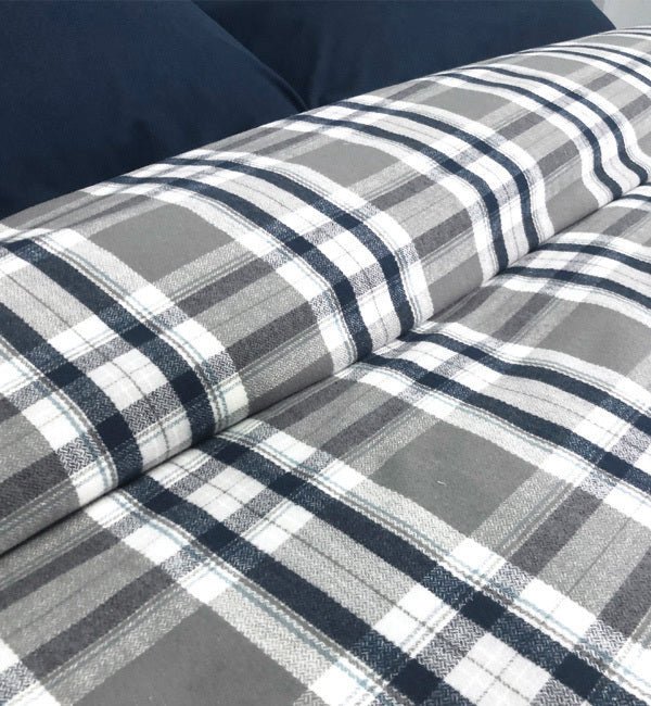 ( Fait au Canada ) Ensemble de housse de couette SIMON Housse de couette ,disponible chez Literie-Déco et moi
