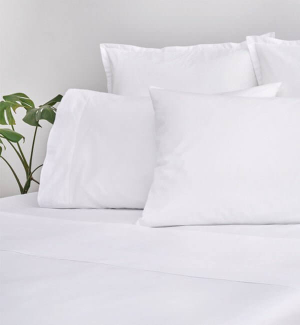 (Fait au Canada) Drap housse en percale DELUXE- Par Cuddle Down ( 8 teintes disponibles ) de Cuddle Down – PRODUIT de qualité chez Literie & Déco et Moi