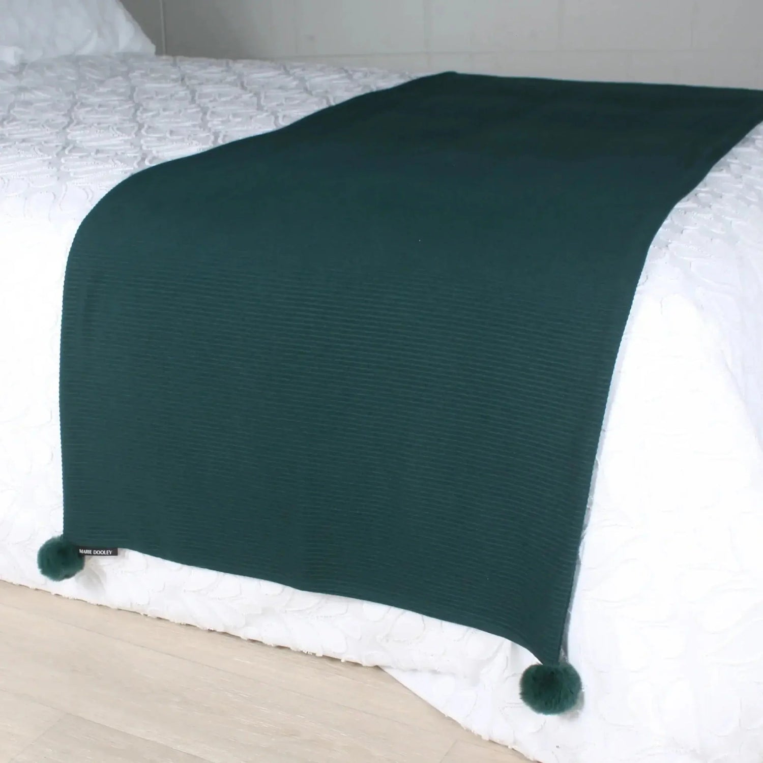 ( Fait au Québec ) Chemin de lit MIRANI ( 9 teintes disponibles ) - Literie - Déco et moi