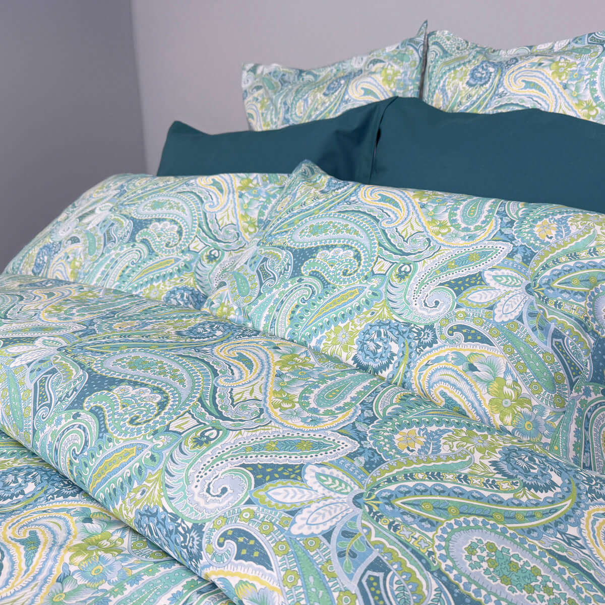 Housse de couette CALYPSO ( Fait au Canada ) Housse de couette ,disponible chez Literie-Déco et moi