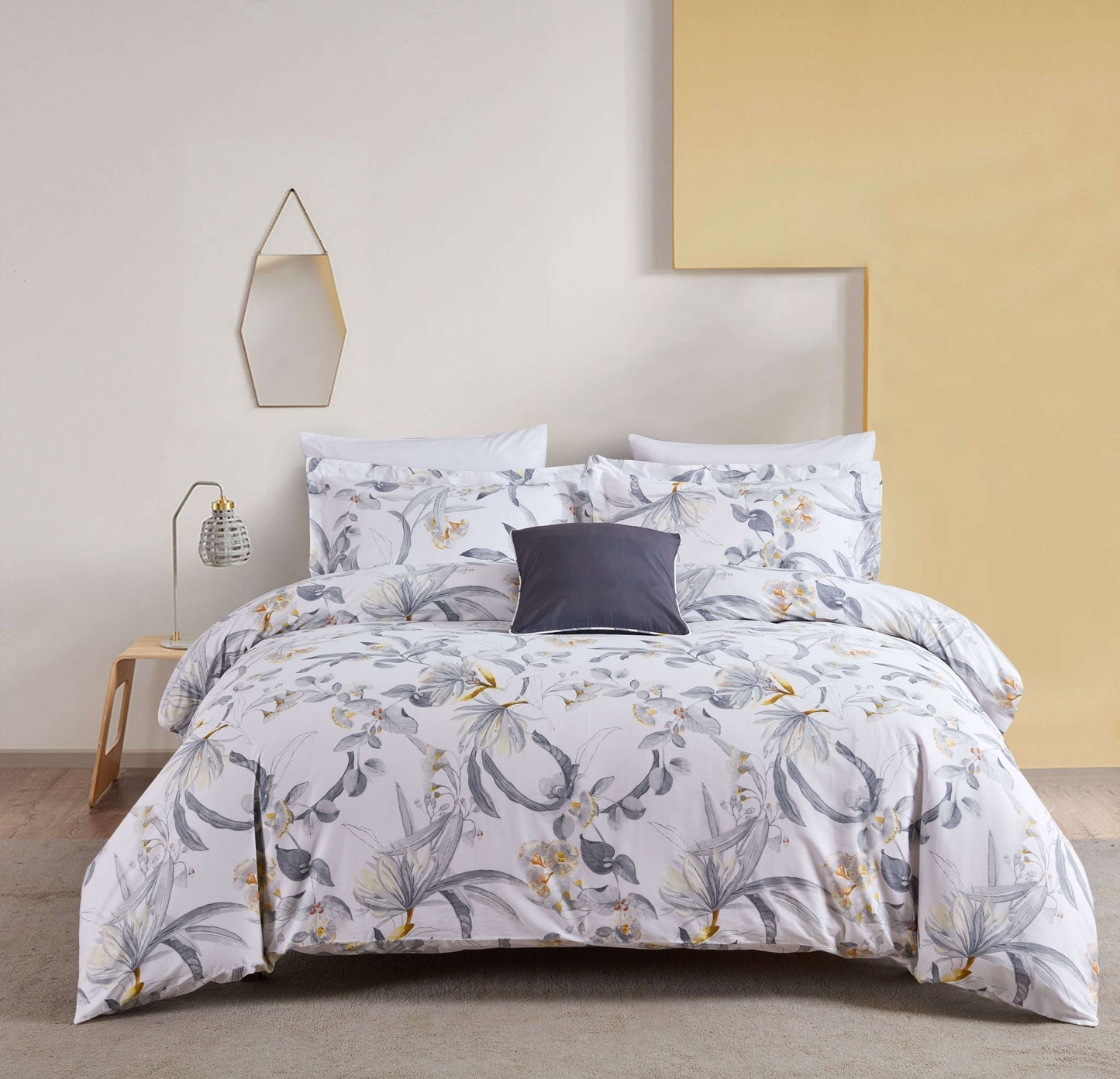 Ensemble de housse de couette CHARLOTTE ( 4 pièces ) Housse de couette ,disponible chez Literie-Déco et moi