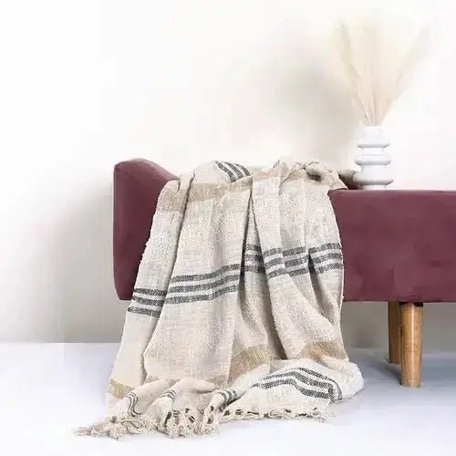Jeté COZY- ( Beige ) - Jeté Livia - $89.99! Literie-Déco et moi