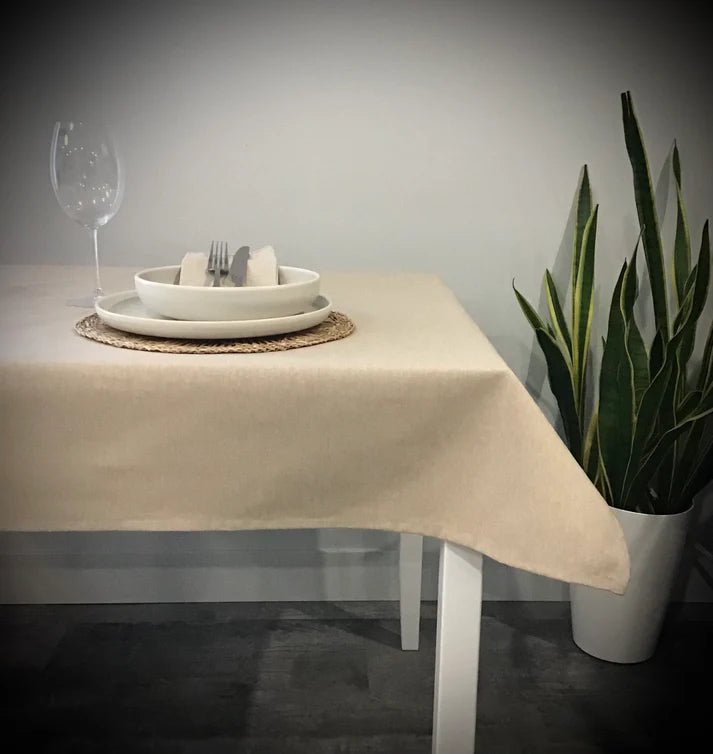Nappe Basic Beige NAPPES  ,disponible chez Literie-Déco et moi