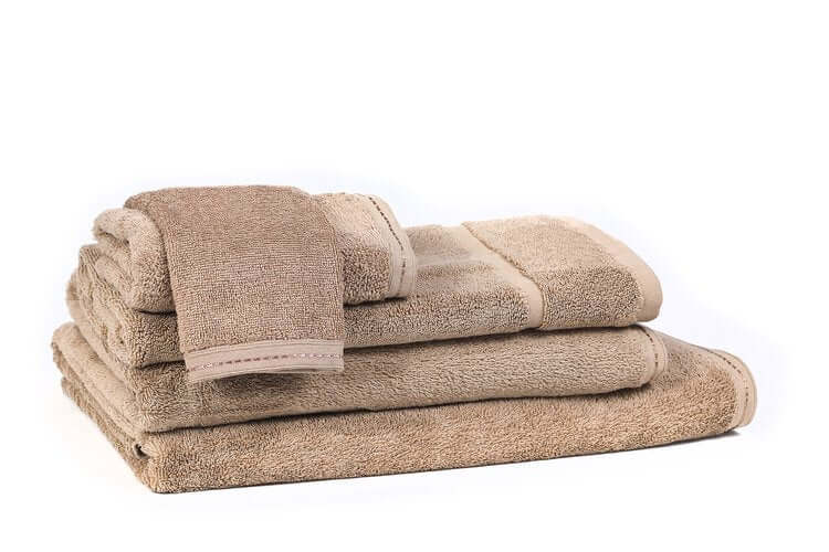 Serviettes en coton biologique NATURE ( Sable ) serviettes de bain ,disponible chez Literie-Déco et moi