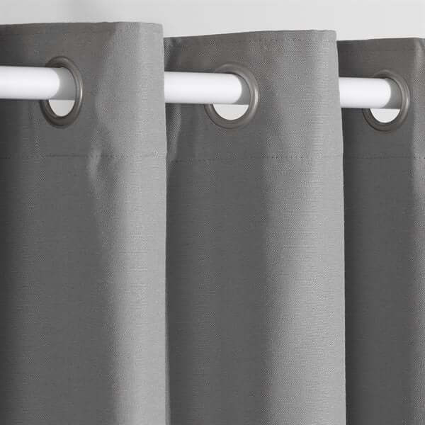 Rideau opaque gris à anneaux BRYAN- Par Brunelli rideau ,disponible chez Literie-Déco et moi