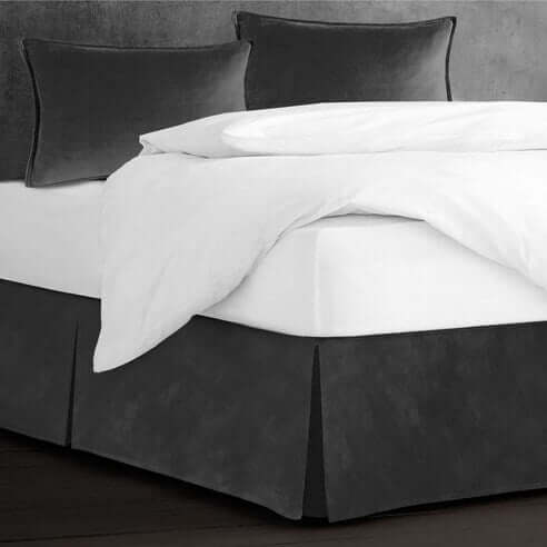 FAIT AU CANADA- Ensemble 3 pièces- VELOURS CASCADE( GRIS) - Par Colcha Linens Douillette, Couvre-lit, Housse de couette  ,disponible chez Literie-Déco et moi 