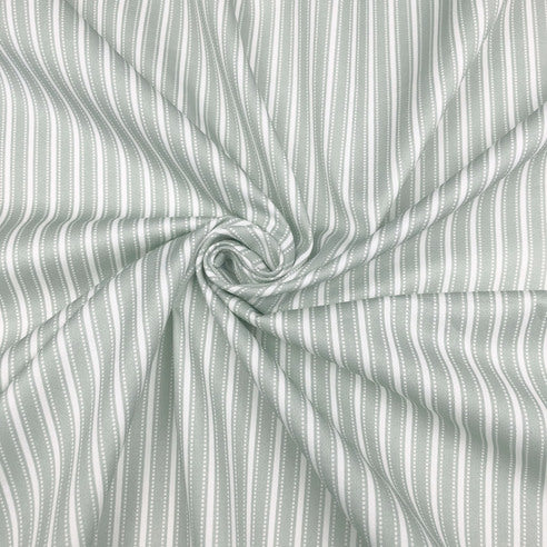 FAIT AU CANADA- Modèle RUBEN ( Vert Sauge ) - Par Colcha Linens Douillette, Couvre-lit, Housse de couette  ,disponible chez Literie-Déco et moi 