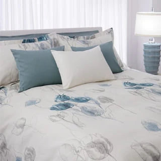 ( Fait au Québec) Ensemble douillette TULIPES DOUILLETTE  ,disponible chez Literie-Déco et moi 