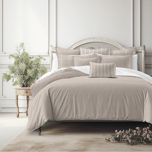 FAIT AU CANADA- Modèle SHAY NATUREL UNI - Par Colcha Linens Douillette, Couvre-lit, Housse de couette  ,disponible chez Literie-Déco et moi 