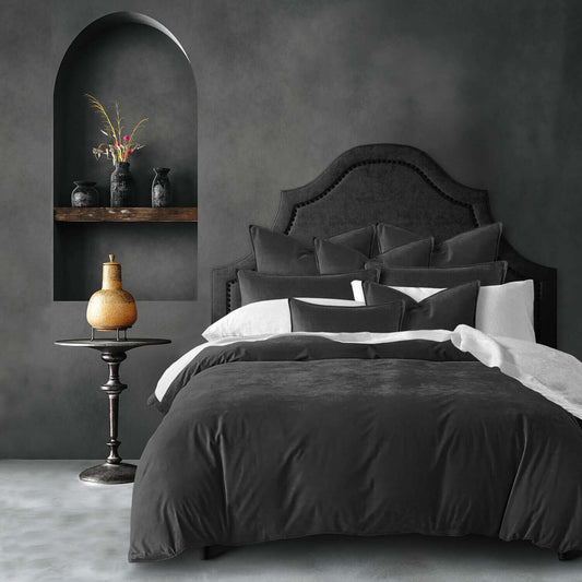 FAIT AU CANADA- Ensemble 3 pièces- VELOURS CASCADE( GRIS) - Par Colcha Linens Douillette, Couvre-lit, Housse de couette  ,disponible chez Literie-Déco et moi 