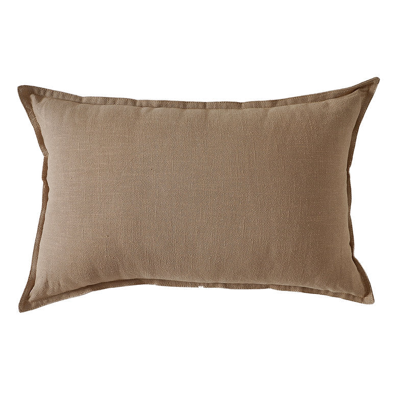 Coussin khaki LINEN ( 12'' X 20'') ou (20'' x 20'') coussins  ,disponible chez Literie-Déco et moi 