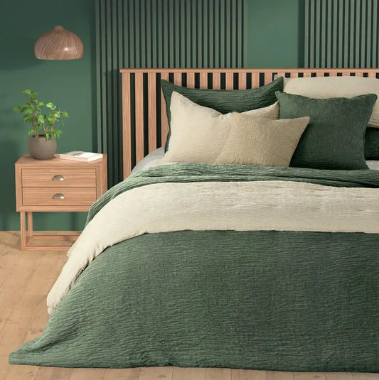 Housse de couette texturée verte Barbara- Par Brunelli ( livraison automne 2025 ) Housse de couette  ,disponible chez Literie-Déco et moi 