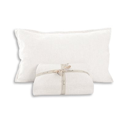 Cache oreiller en lin blanc LINEN-  Par Brunelli Cache oreillers  ,disponible chez Literie-Déco et moi 