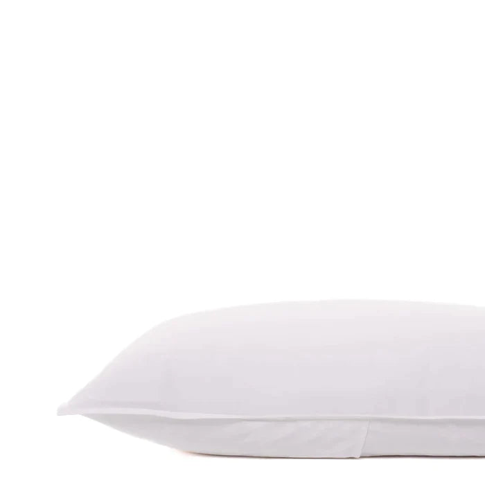 Taie oreiller en percale de coton BLANC CLASSIQUE  (Paquet de 2) taies  ,disponible chez Literie-Déco et moi 