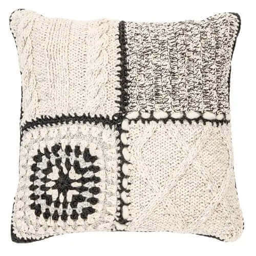 Coussin en tricot ivoire et noir MEZZE- - Par Brunelli - Premium coussins from Brunelli - Just $59.99! Shop now at Literie-Déco et moi 