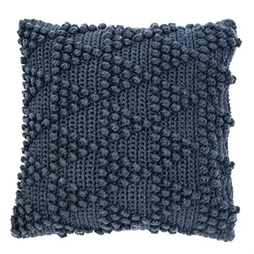 Coussin en tricot marine BUBBLE ( 18'' x 18'')- Par Brunelli coussins  ,disponible chez Literie-Déco et moi 