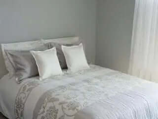 FAIT AU QUÉBEC - Couvre - lit MANCE - Literie - Déco et moi