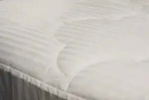 ( Fait au Québec)  Protège-matelas matelassé DELUXE  ( avec élastique tout autour) - Premium protège-matelas from Zénima - Just $99.95! Shop now at Literie-Déco et moi 