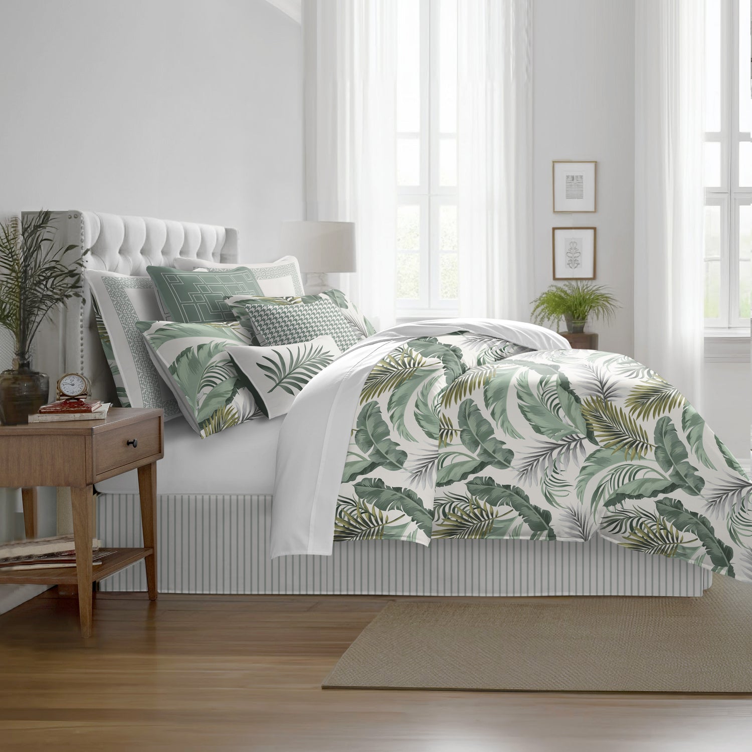 FAIT AU CANADA- Modèle VERT FRONDOSA- Par Colcha Linens Douillette, Couvre-lit, Housse de couette  ,disponible chez Literie-Déco et moi 