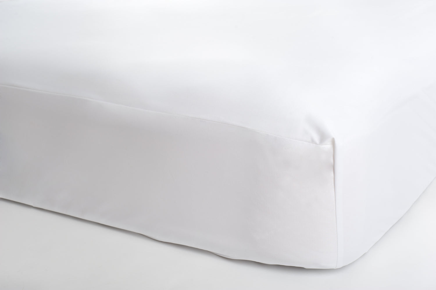 ( Fait au Québec ) Housse à glissière pour matelas MÉDICARE  ( Imperméable ) protège-matelas  ,disponible chez Literie-Déco et moi 