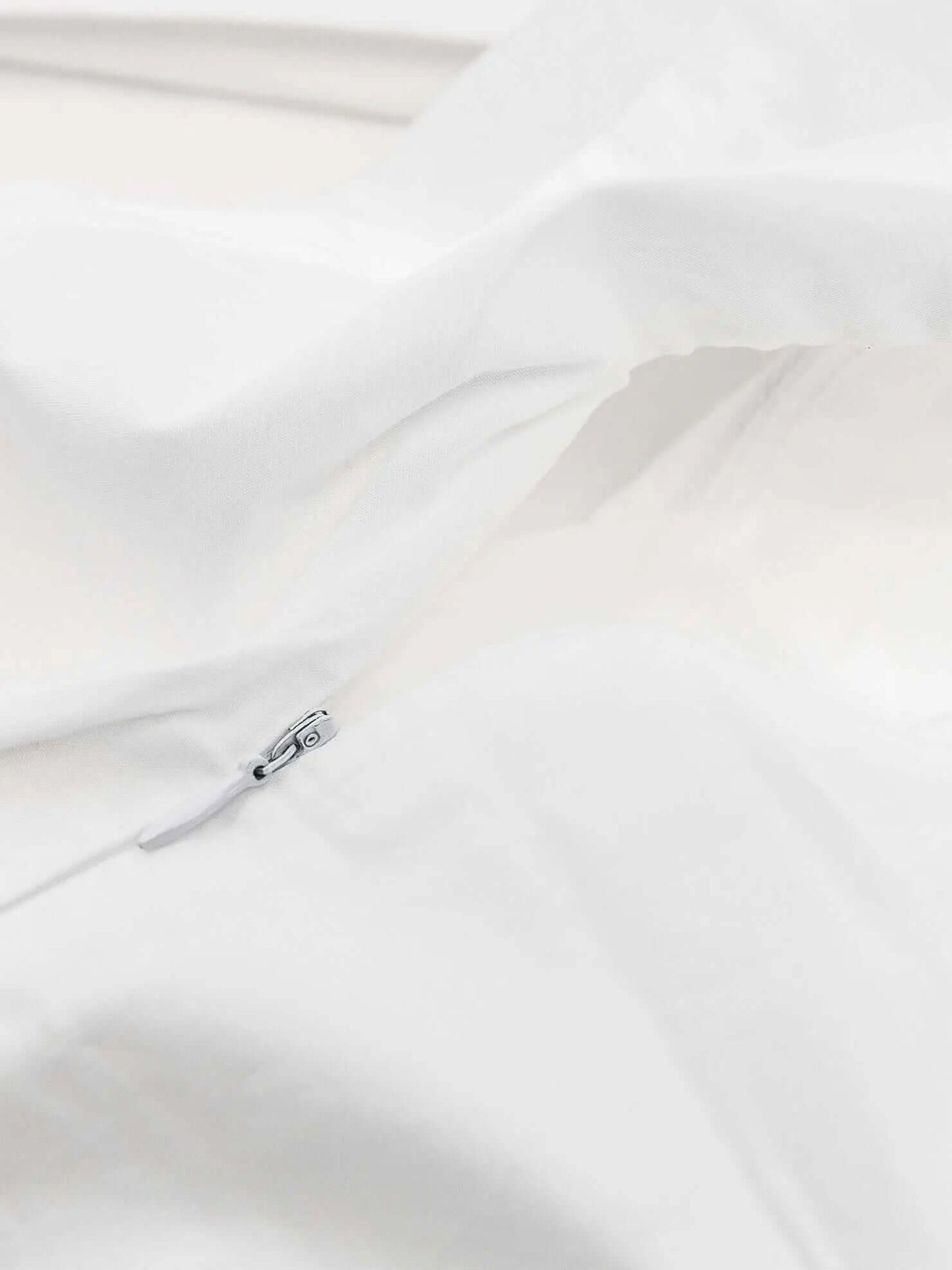Housse de couette Nina en coton matelassé et coton percale- NEIGE - Premium Housse de couette from Dolce bianca - Just $319.99! Shop now at Literie-Déco et moi 