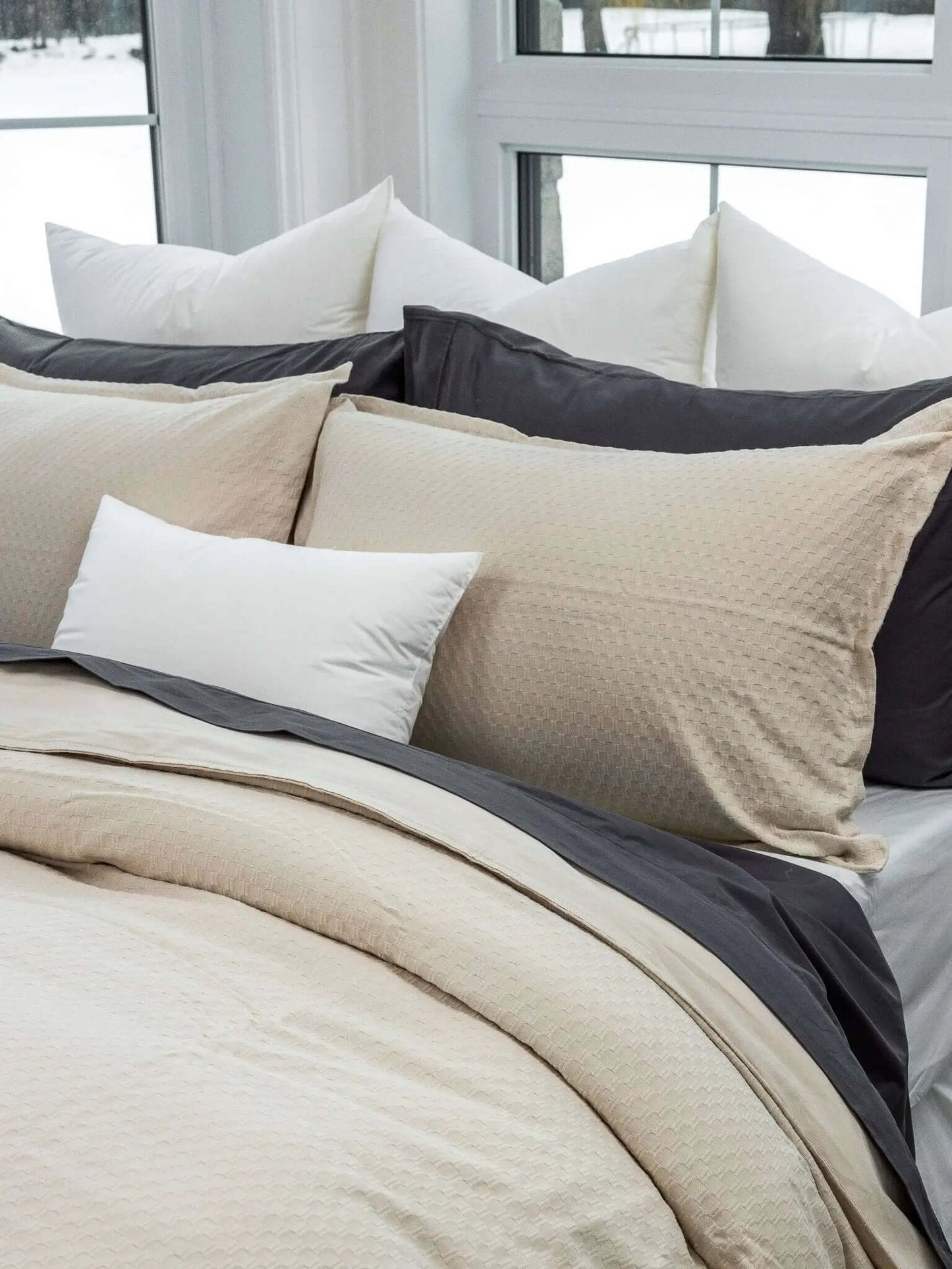 Housse de couette Nina en coton matelassé et coton percale- SABLE - Premium Housse de couette from DOLCE BIANCA - Just $319.99! Shop now at Literie-Déco et moi 