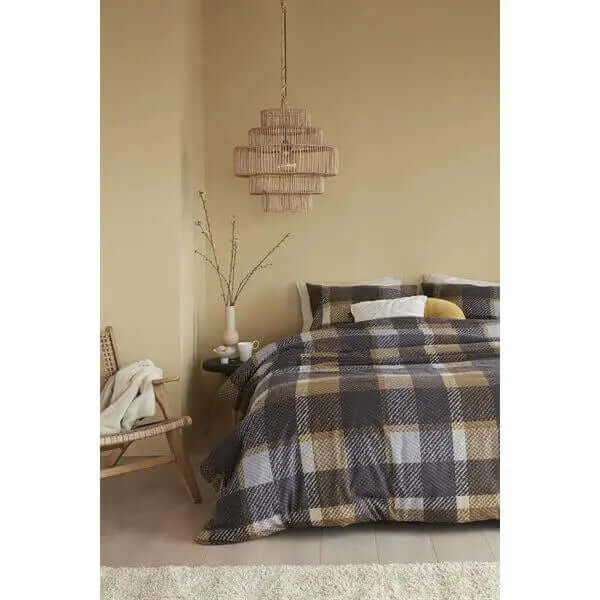 Housse de couette à carreaux CITY- Par Brunelli - Premium Housse de couette from Brunelli - Just $139.99! Shop now at Literie-Déco et moi 