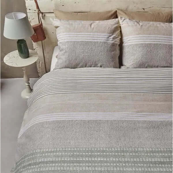 Housse de couette lignée SUNFLOWER - Par Brunelli - Premium Housse de couette from Brunelli - Just $169.95! Shop now at Literie-Déco et moi 