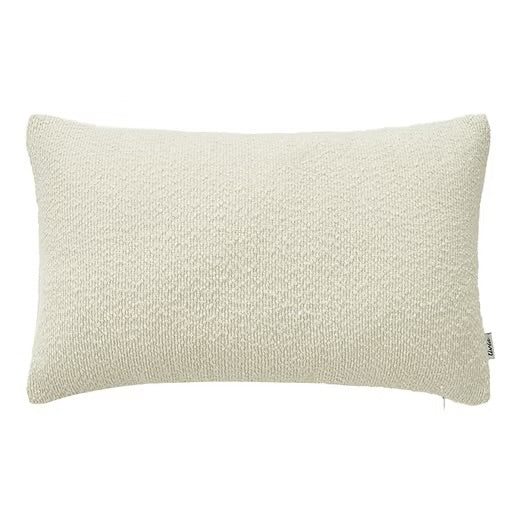 Housse BOUCLÉ ( Crème ) 12'' X 20'' coussins  ,disponible chez Literie-Déco et moi 