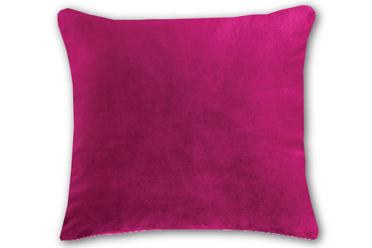 Coussin en velours LANGTRY  (8 TEINTES DISPONIBLES ) coussins  ,disponible chez Literie-Déco et moi 