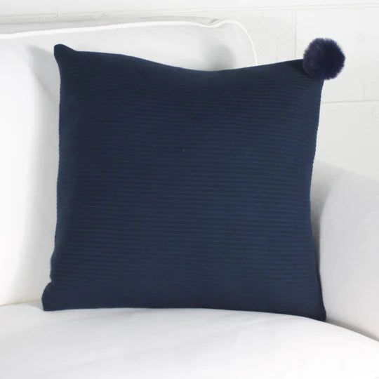 ( Fait au Québec ) - Coussin MIRANI Coussins  ,disponible chez Literie-Déco et moi 