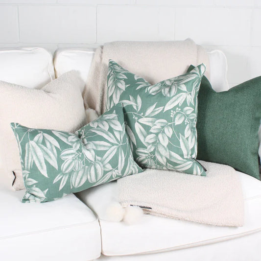 ( Fait au Québec ) - Coussin PHILBOIS ( Vert ) Coussins  ,disponible chez Literie-Déco et moi 