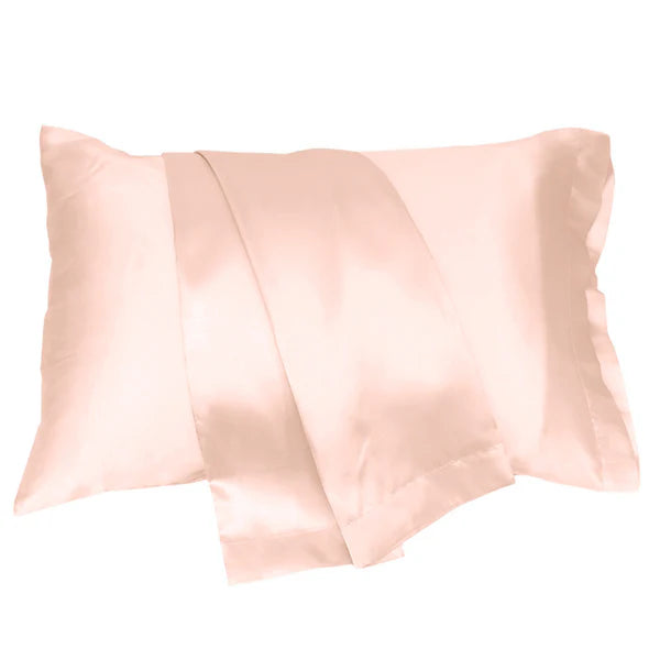 Taies oreiller en SATIN (Paquet de 2) taies  ,disponible chez Literie-Déco et moi 