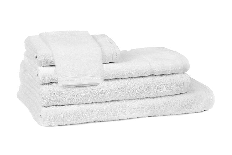 Serviettes en coton organique  NATURE ( Blanc ) serviettes de bain  ,disponible chez Literie-Déco et moi 