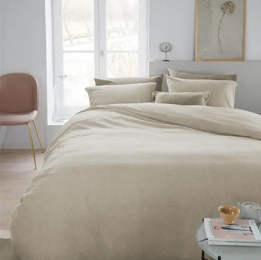 Ensemble de housse de couette en flanelle naturelle BONHEUR- Par Brunelli ( livraison automne 2025 ) Housse de couette  ,disponible chez Literie-Déco et moi 