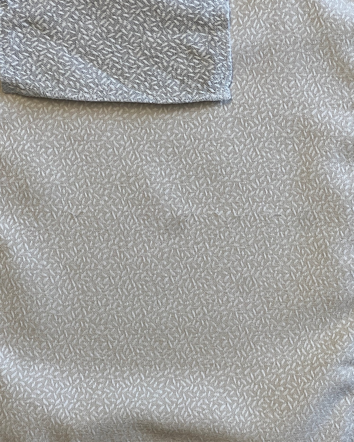 FAIT AU QUÉBEC-Ensemble housse de couette BRAD ( Gris ou ivoire ) Housse de couette  ,disponible chez Literie-Déco et moi 