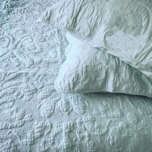 Courtepointe Bleu de Rêve Courtepointe  ,disponible chez Literie-Déco et moi 