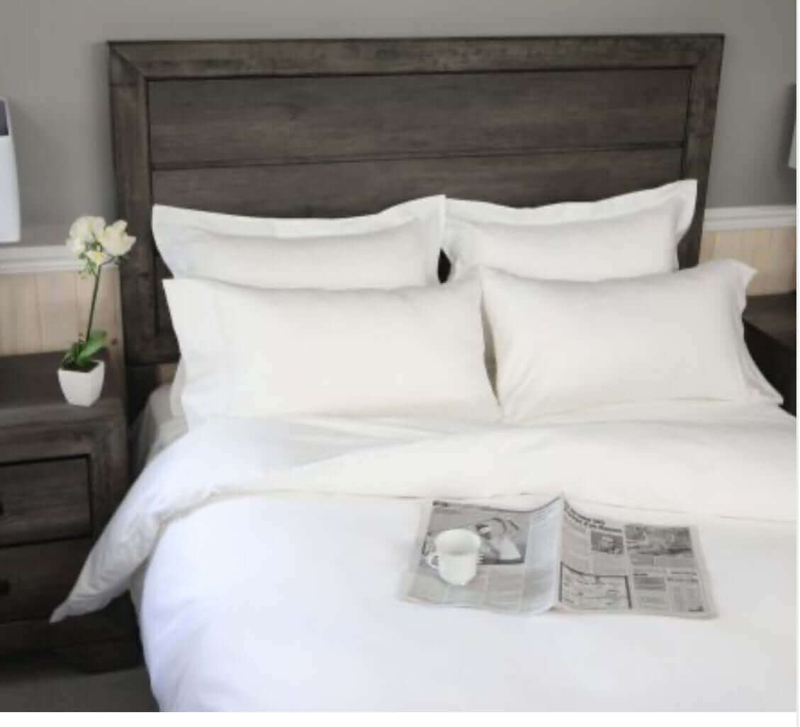 Collection Hôtel-Prestige -Housse de couette en percale coton-poly (250 fils)-Blanc cassé - Draps Zénima - $39.99! Literie-Déco et moi 