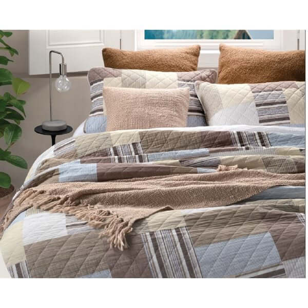 Courtepointe imprimée patchwork Teriyaki - Par Brunelli Courtepointe  ,disponible chez Literie-Déco et moi 