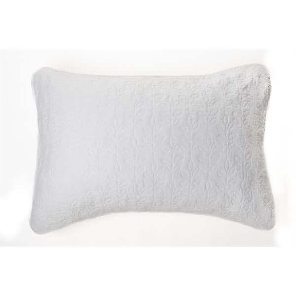 Courtepointe piquée blanche FOLIAGE  - Par Brunelli Courtepointe  ,disponible chez Literie-Déco et moi 
