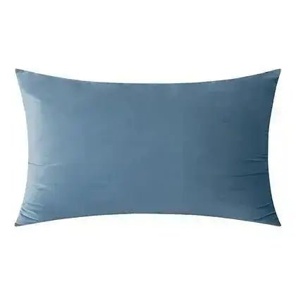 Coussin bleu océan VELVET  ( 12'' X 20'') ou ( 18'' X 18'') - coussins Livia - Literie-Déco et moi 