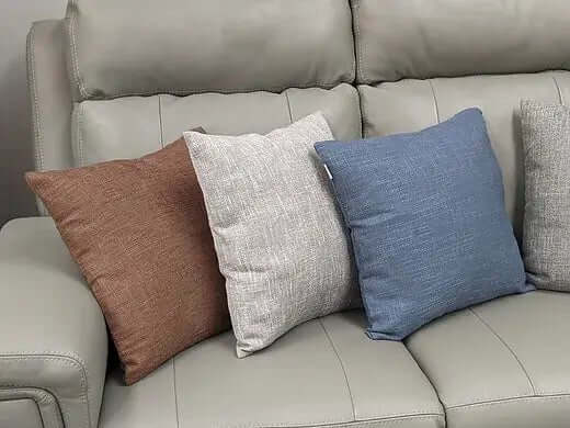 Coussin brun LINEN ( 18''x 18'') - coussins Livia - Literie-Déco et moi 